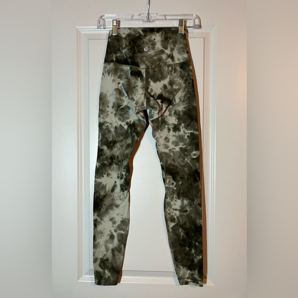 Lululemon Align Pant 28" in Diamond Dye Light Sage Army Green Dark Olive Size 4 - Picture 6 of 8